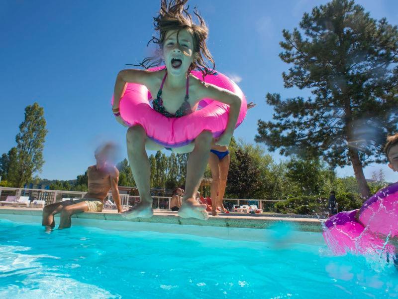 Camping Officiel Siblu Les Rives De Condrieu Exterior photo